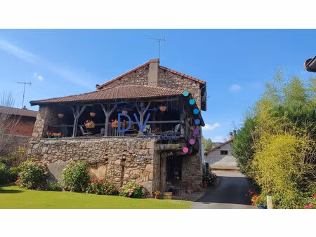 maison en pierre avec charme et potentiel – cuinzier