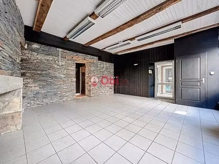 à louer – local commercial idéalement situé à châteaulin
