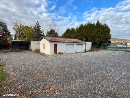 local professionnel 45m2 avec terrain 1000m2