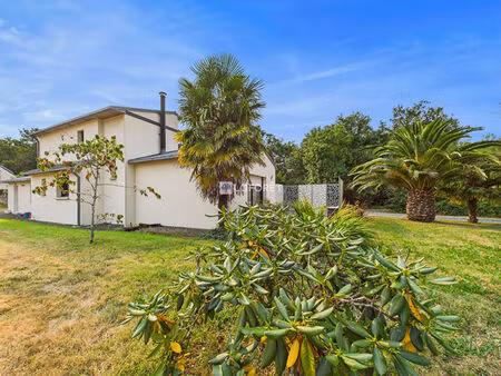 maison pouldreuzic 5 pièce(s) 125 m2