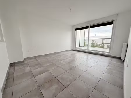 lampertheim - 2 pièces 44m2 avec terrasse  cave et parking