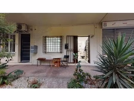 bureau à vendre à la trinité avec stockage et double parking