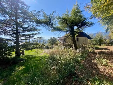 terrain à vendre 807 m2. hameau de feigères-peron (01)