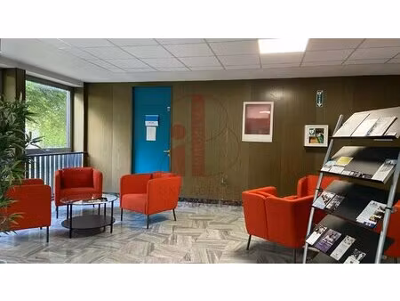 avon bureau a louer 163 m² rdc acces pmr