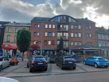 grande surface commerciale de 260 m2