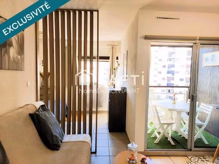 au pied de la plage  beau t2 avec loggia + parking