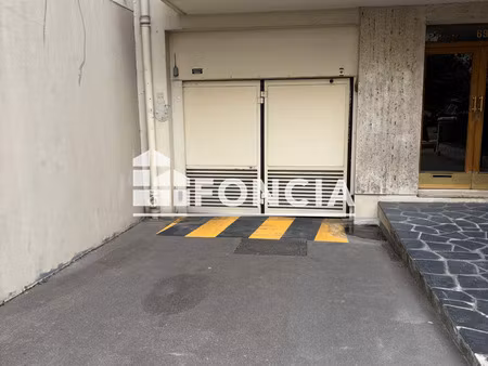 place de parking proche 5eme