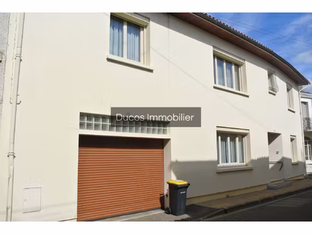 à vendre grande maison de ville familiale 5 chambres m