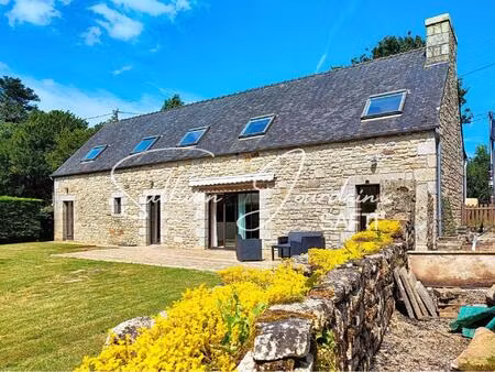 maison en pierre au calme en campagne.