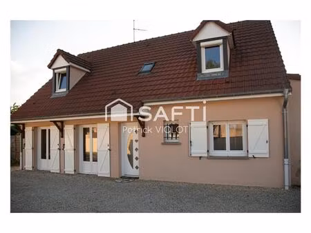 maison à saisir sans attendre aucun travaux très bon état.