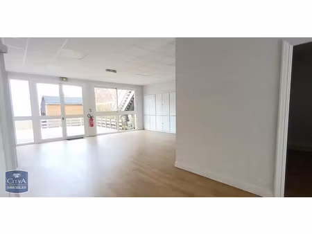 local commercial à louer 127.6 m² - aubigny-en-artois (62) - 750€