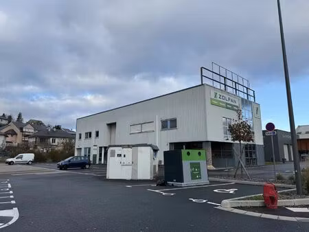 location local commercial 4 pièces 83 m2 à rodez