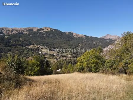 terrain 808 m² allos