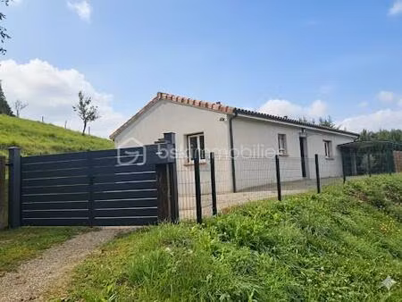 maison contemporaine de 80 m² à la bastide-de-serou