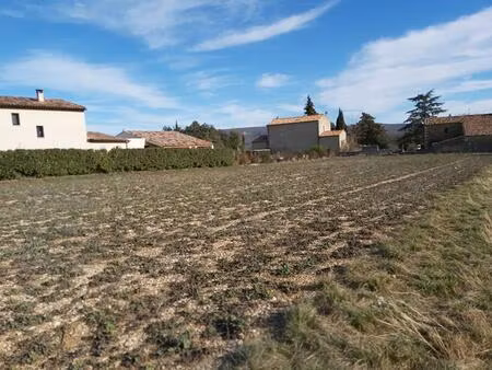 vente terrain constructible et plat 790 m² ongles (04230)