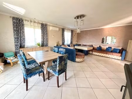 maison 143m2 saint-gilles