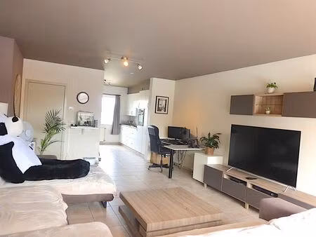 ruim duplexappartement met 2 slaapkamers!