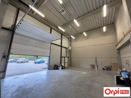 local d'activite a louer