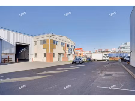 location local d'activités chilly mazarin 91380