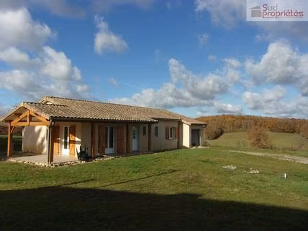 villa de 2012 de 105m² avec 1ha7 de terrain