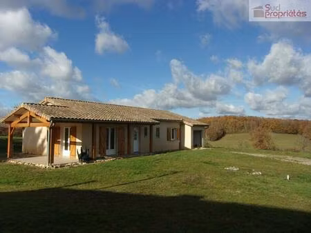 villa de 2012 de 120m² avec 1ha7 de terrain