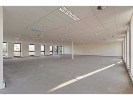 bureaux à louer à boomsesteenweg 135 wilrijk (rbu52028)