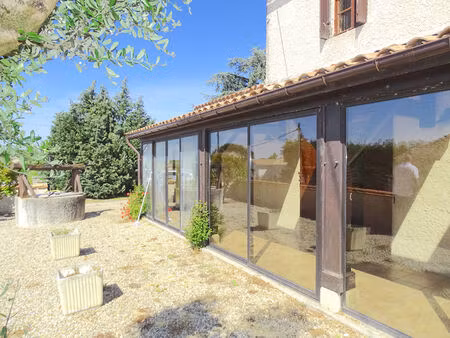 ? maison en pierre? 4 chambres- garage 50 m² ? jardin clos ? calme absolu