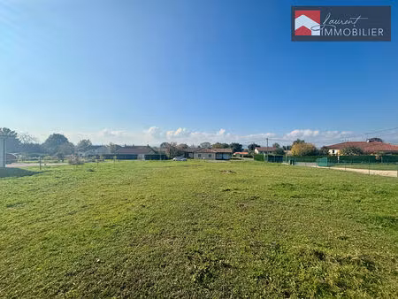 terrain à bâtir constructible  1 643 m²  proche pont de vaux