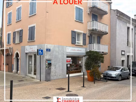 location commerce 25 m² à voiron (38500)