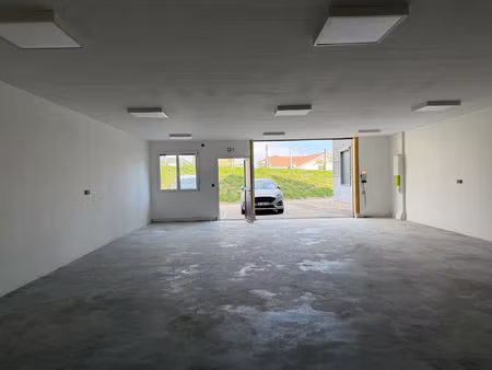 location commerce 115 m² à saint-vincent-de-mercuze (38660)