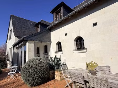 grande maison familiale en tuffeau – 165 m²