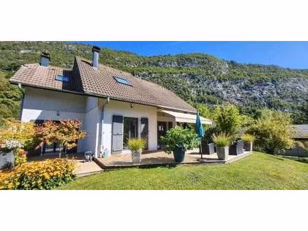 maison avec terrasse dingy-saint-clair (74)