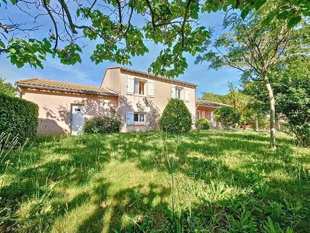 maison spacieuse avec appartement indépendant – villeneuve-la-comptal