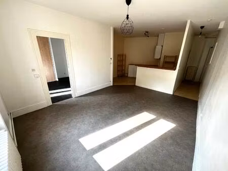 location appartement 2 pièces 58 m² à saint-chamond (42400)