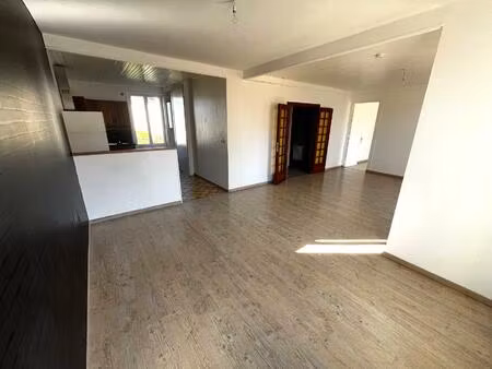 location appartement 3 pièces 83 m² à saint-chamond (42400)