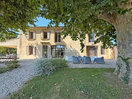 vente maison 8 pièces 400 m² à chateaurenard (13160)  1 700 000 €