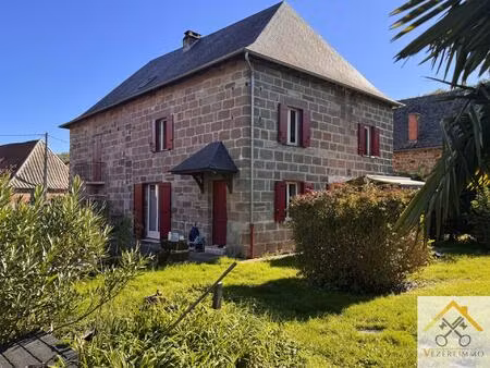 maison en pierres 180 m2 à saint viance