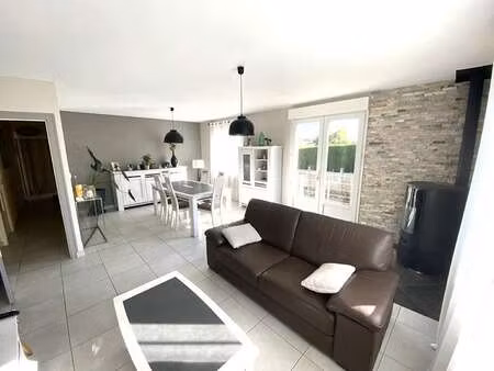 vente maison à saint-léger-sous-cholet (49280) : à vendre / 98m² saint-léger-sous-cholet