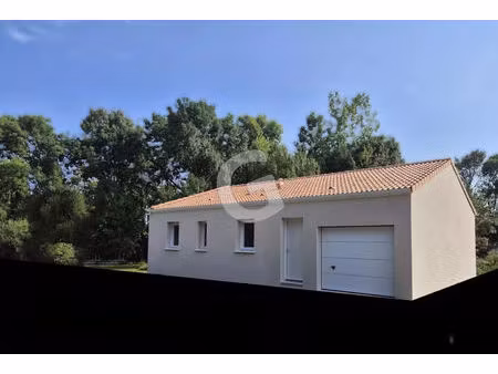 vente maison 4 pièces 82 m² la jonchère (85540)