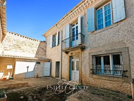 maison de village en pierre  cour sans vis à vis  4 chambres  garage