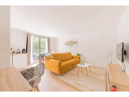 location meublée appartement 2 pièces 40 m² à saint-thibault-des-vignes (77400)  900 €