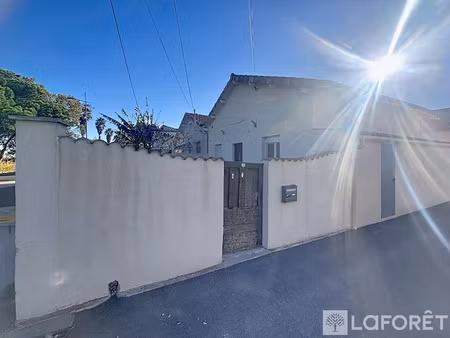 location maison 3 pièces 48.12 m² à hyeres (83400)  1 090 €