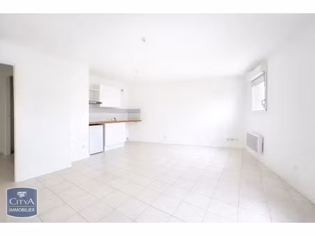 appartement à louer 1 pièce 30.38 m² - jonquières (84) - 392€