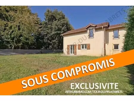 vente maison 5 pièces 97 m2 à le pont-de-beauvoisin