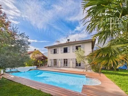 maison de luxe de 6 pièces en vente à crolles  france