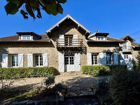 maison en pierre de 333 67 m² à armentieres-en-brie