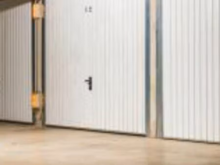 loue garage fermé à mercury