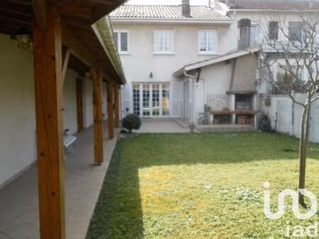 vente maison à bordeaux (33000) : à vendre / 240m² bordeaux