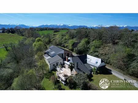 vente maison 12 pièces 300m2 pau 64000 - 699000 € - surface privée