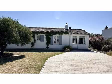 vente maison 6 pièces 122 m² à loix (17111)  897 500 €